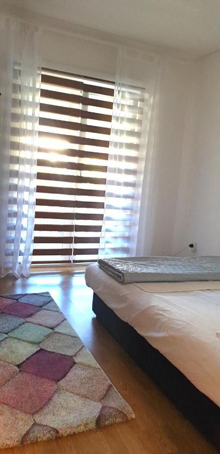 Apartments Kore Vir Εξωτερικό φωτογραφία