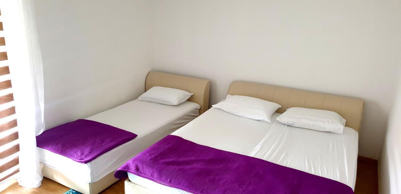 Apartments Kore Vir Εξωτερικό φωτογραφία