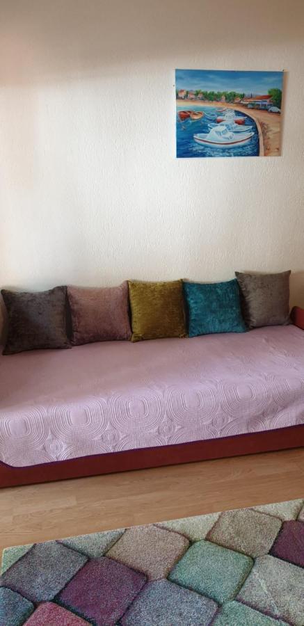 Apartments Kore Vir Εξωτερικό φωτογραφία